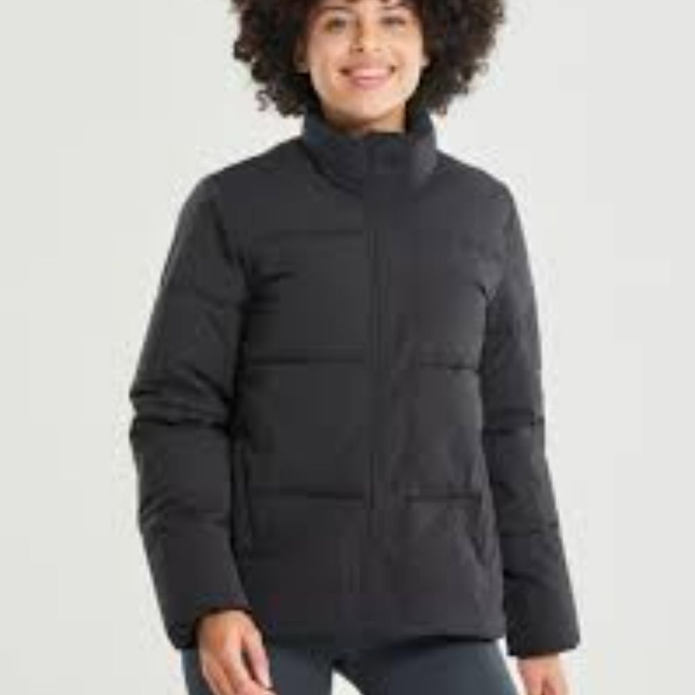Liz Claiborn Black Down Puffer Jacket size large